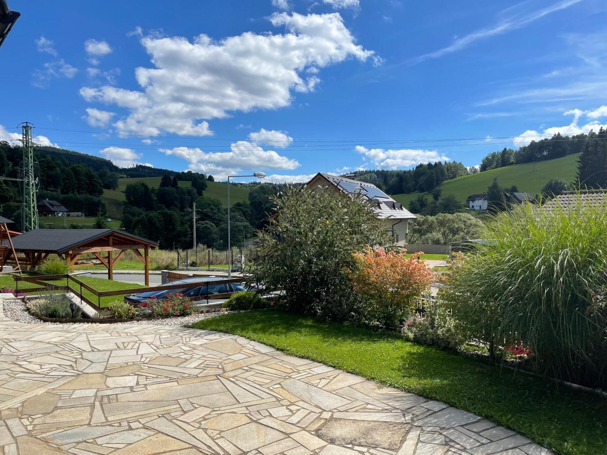 Apartman U Kovaru Kasperske Hory Bagian luar foto