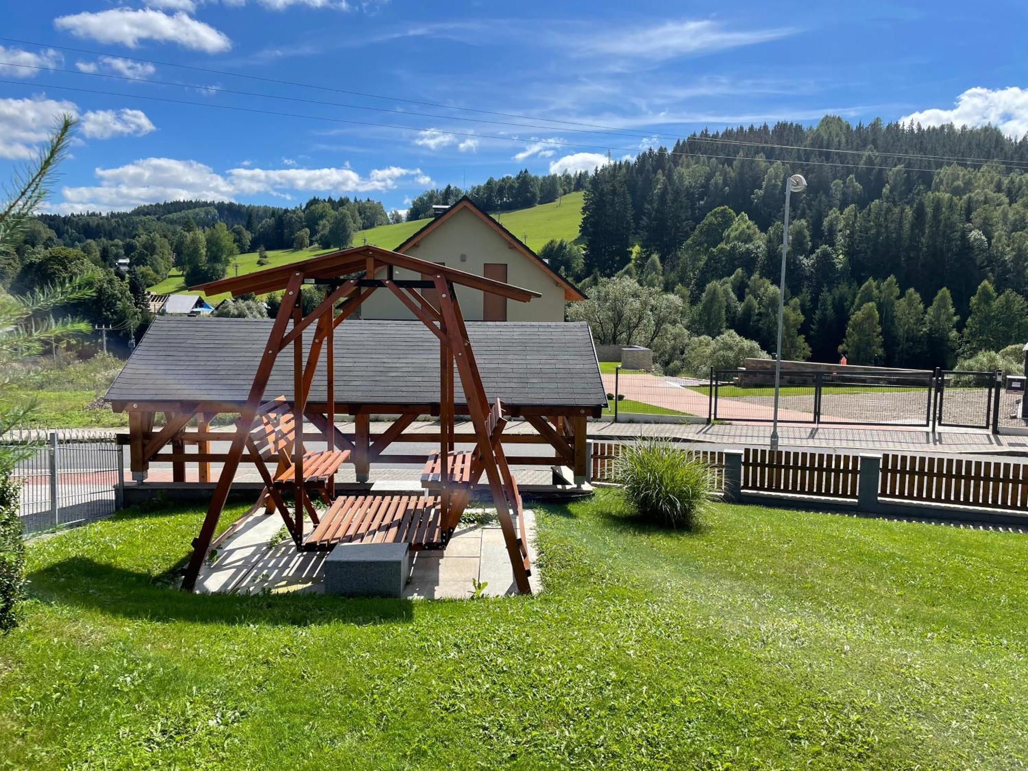 Apartman U Kovaru Kasperske Hory Bagian luar foto