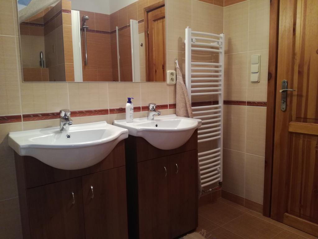 Apartman U Kovaru Kasperske Hory Bagian luar foto
